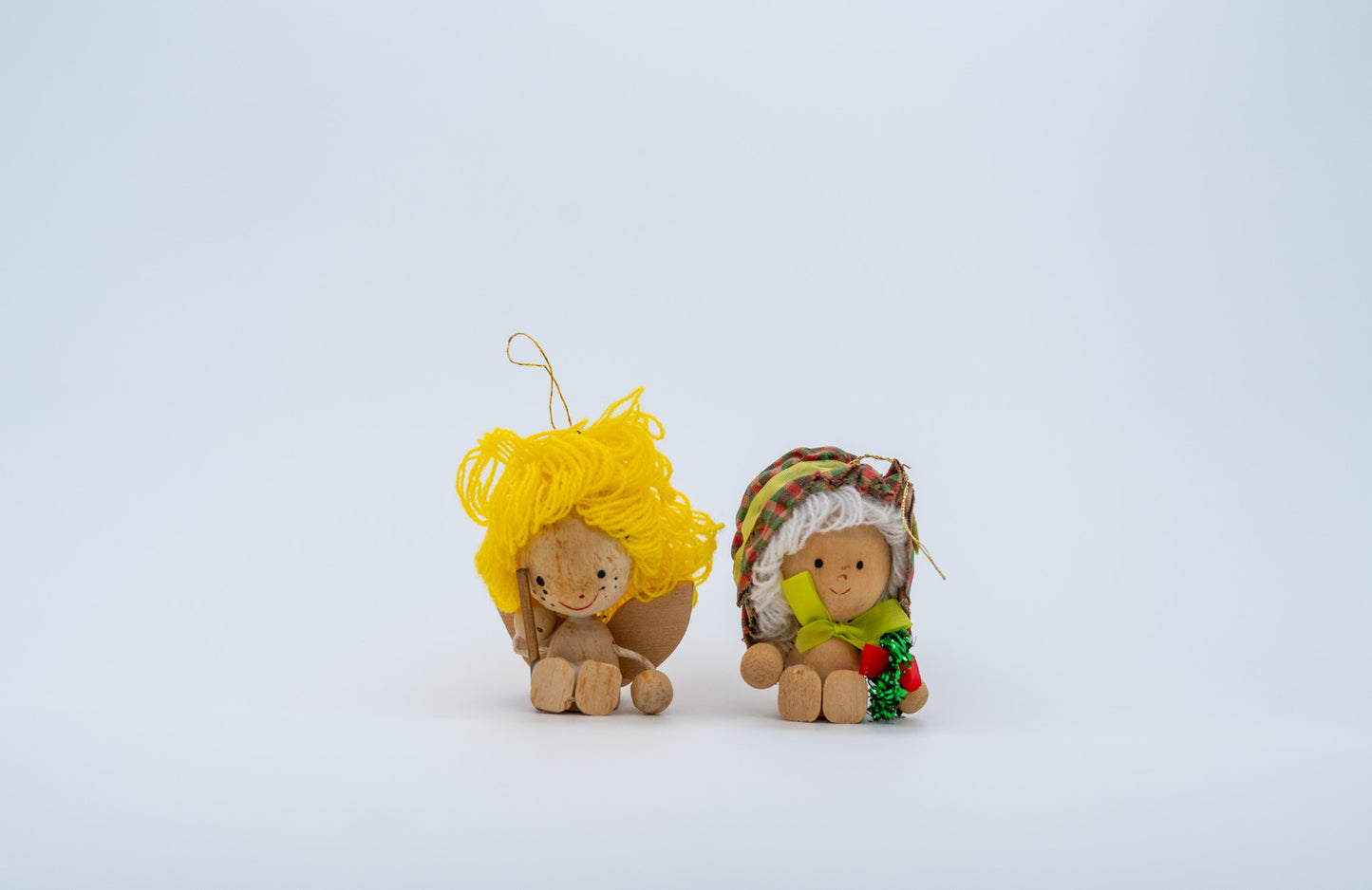 Tiny Wooden Christmas Pair